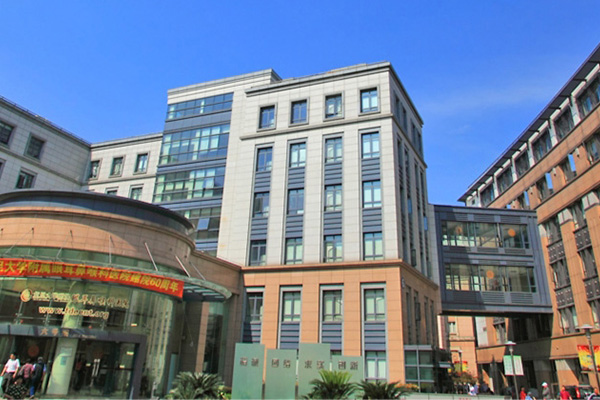 上海复旦大学附属眼耳鼻喉科医院（暨五官科医院）